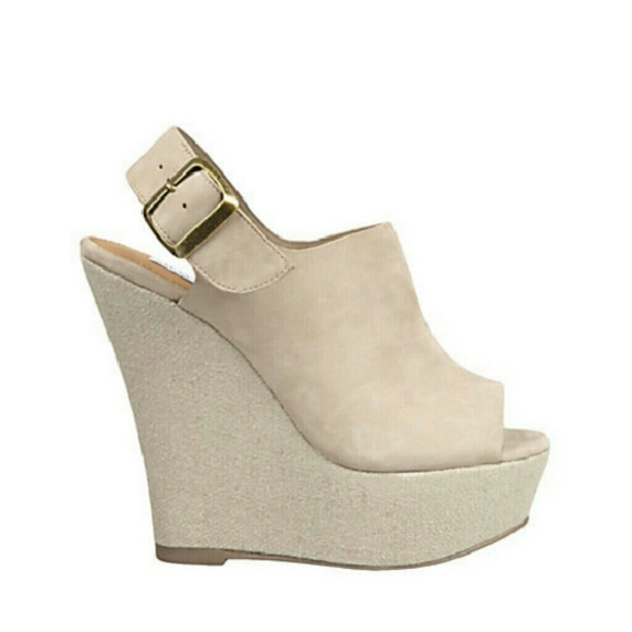 Steve Madden Shoe / Sandal