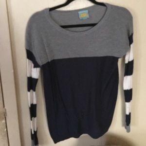 Sweater navy blue size small