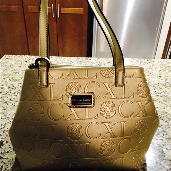 Handbags - Temporary price cut!!!! 24 hours only!!!!