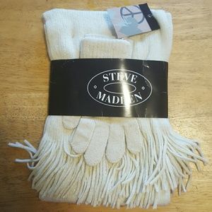 Steve Madden Scarf and glove set
