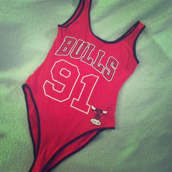 CHICAGO BULLS FOREVER 21 BODYSUIT!