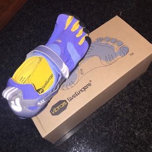 Women's Vibrams (Amazon is selling for $125-$216)