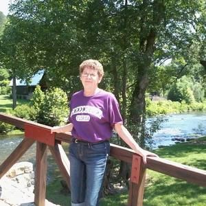 Meet your Posher, Brenda