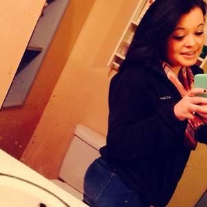 Meet your Posher, Leigha