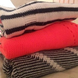 STOCK UP BUNDLE‼️ Sweater Sale!