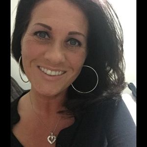 Meet your Posher, Charlotte