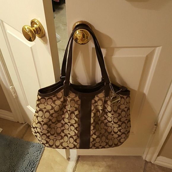 Coach shoulder bag