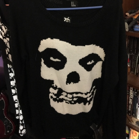 Iron fist misfits sweater