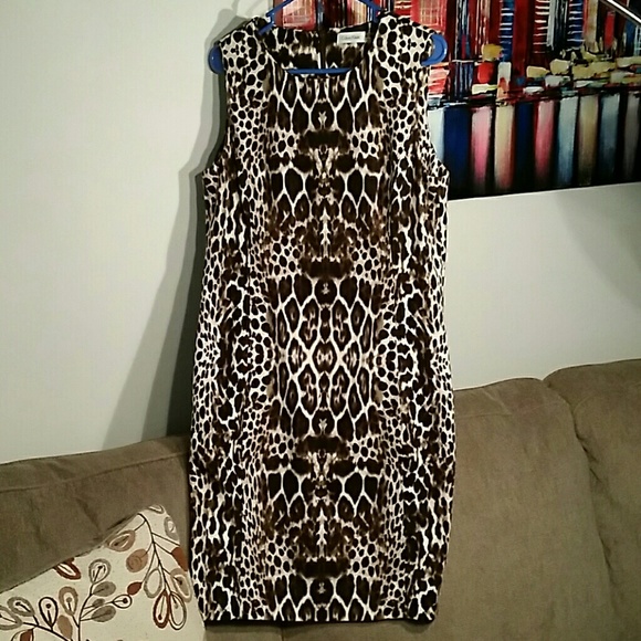 Beautiful evening brand new dress animal print