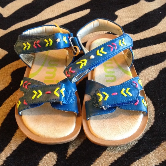 Girls sandals!