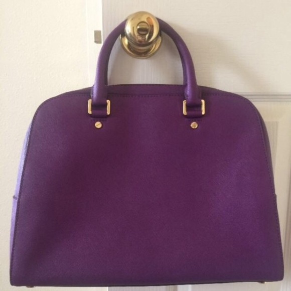 MK PURSE - Picture 2 of 4