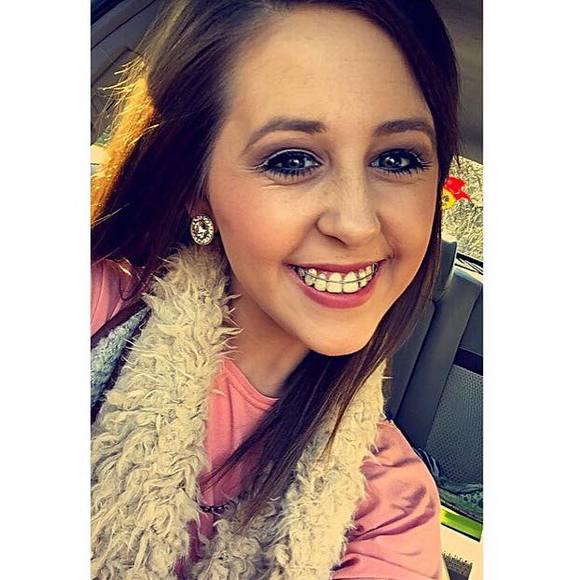 Meet your Posher, Jordyn - Picture 1 of 1