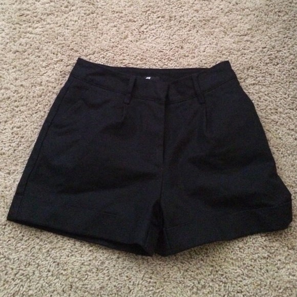 H&m hi waist black shorts