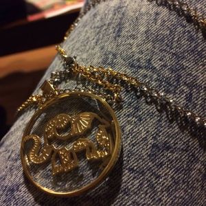 Meet your Posher, Raquel