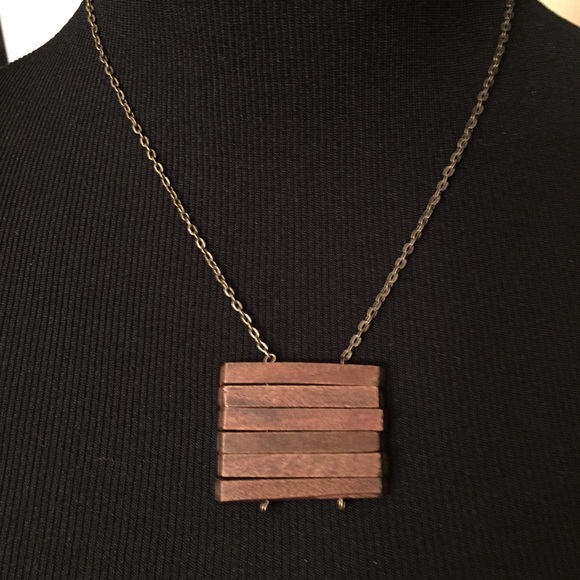 Wooden Slat Neclace - Picture 1 of 3