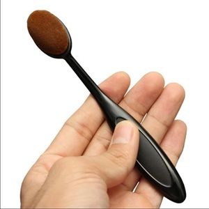 Small Oval Foundation Eyeshadow Powder Brush New