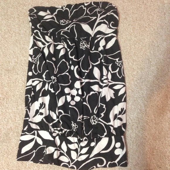 American Eagle floral tube top with banded waist