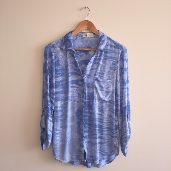 Anthropologie button up. EASTER SALE! 🐰🐣💐