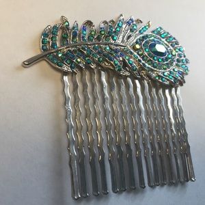 Gorgeous peacock vintage hair pin. Brand new!