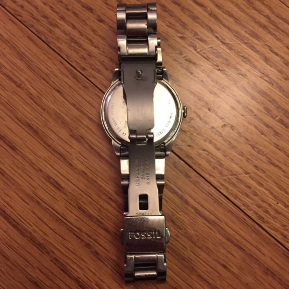 Women's Fossil watch - Picture 2 of 2