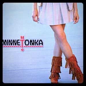 DISCOUNTED! Minnetonka Boots Like New