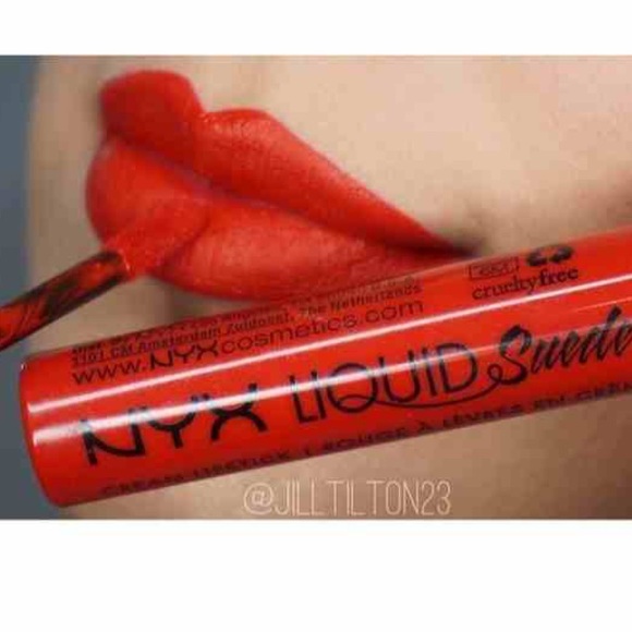 NYX liquid suede in Kitten Heel