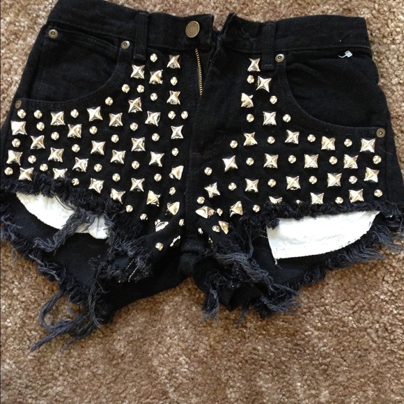 Wrangler Black Cutoffs w/th studds all over! - Picture 1 of 4