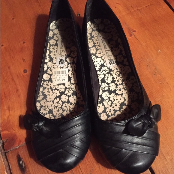 American eagle black flats worn once