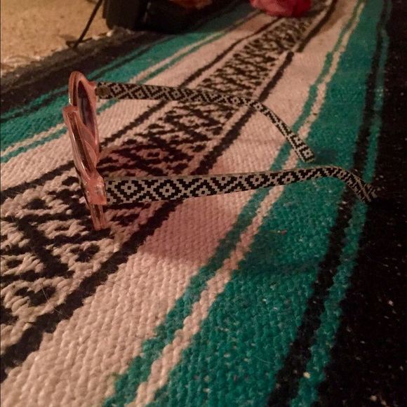 sunglasses - Picture 2 of 2