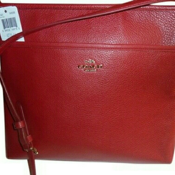 NWT COACH! Pebbled Red Leather bag- PRICE 🏷️ CHGE