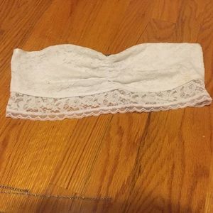 White lace bandeau