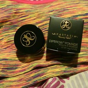 Anatasia gel eyebrow