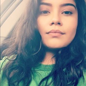 Meet your Posher, Monica