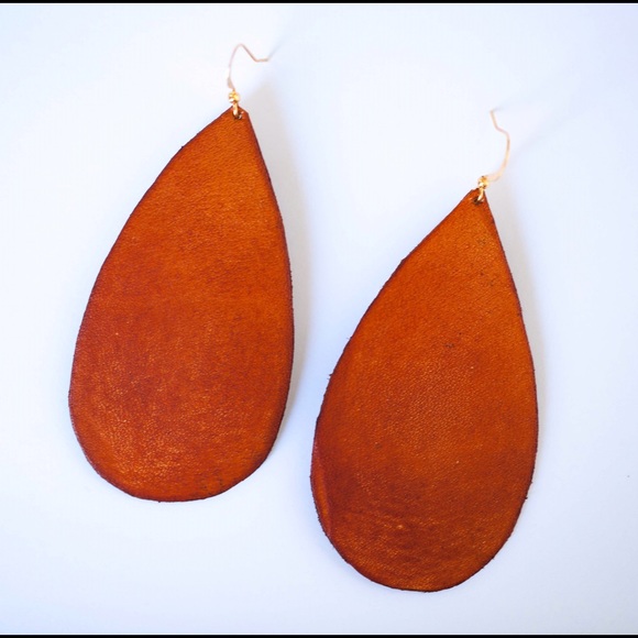 Handmade leather earrings. - Picture 2 of 2