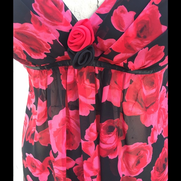 Other - ROSE FLORAL SLEEPWEAR LINGERIE NIGHT GOWN & THONG