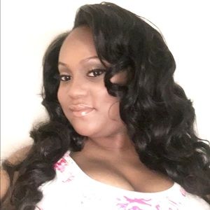 Meet your Posher, Latoya