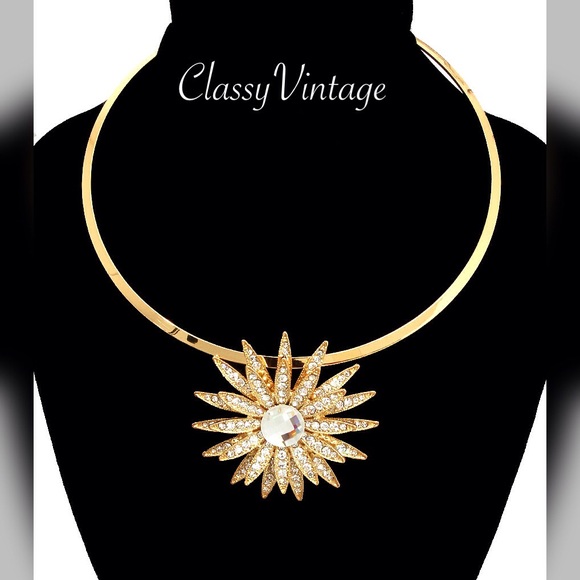 Chocolate Jewelry - Stunning rhinestone floral choker