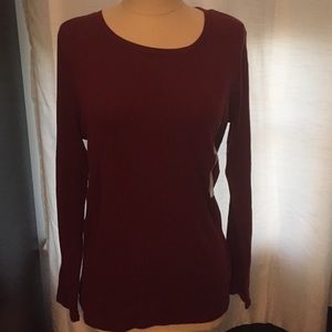 Long sleeve dark red t shirt