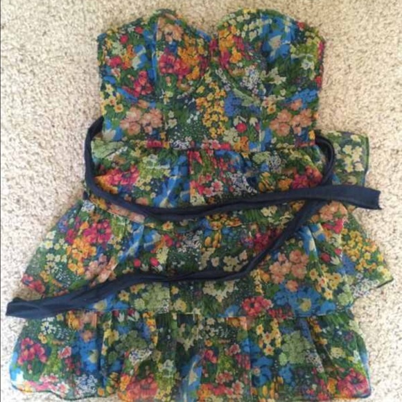 Abercrombie and Fitch colorful dress - Picture 1 of 3