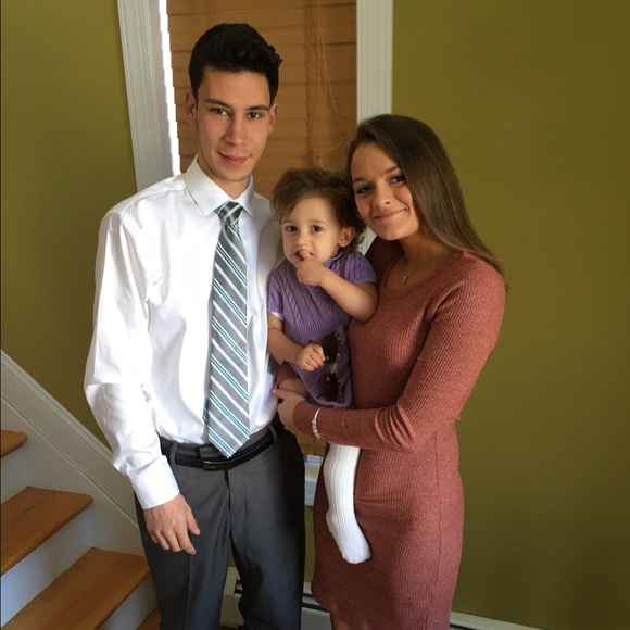 Meet your Posher, Alyssa - Picture 1 of 1