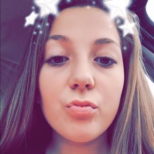 Meet your Posher, Caytee