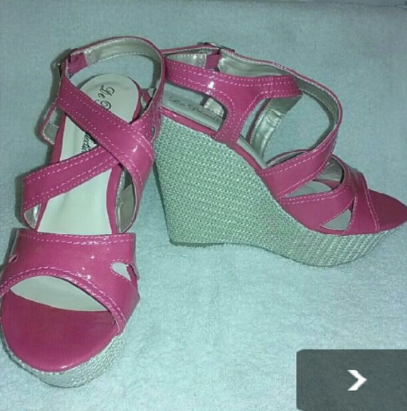 Brand New Size 10 Pink Wedges