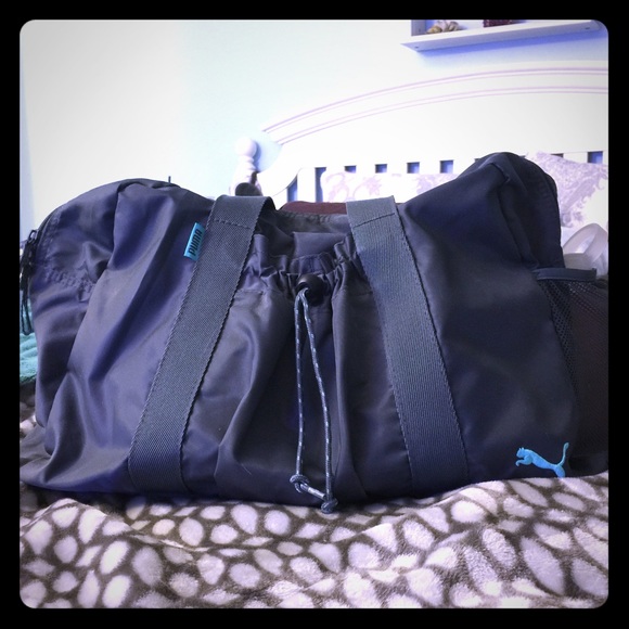 Puma Handbags - 🐾Puma Bag🐾