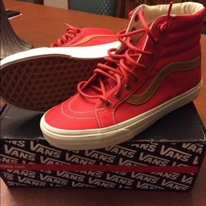 Van SK8-HI REISSUE