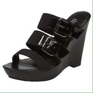 Used! Charles by Charles David black wedges
