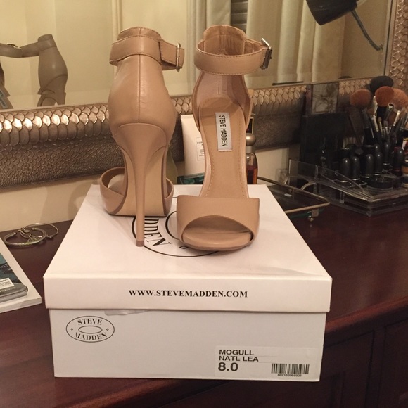 Heeled sandals