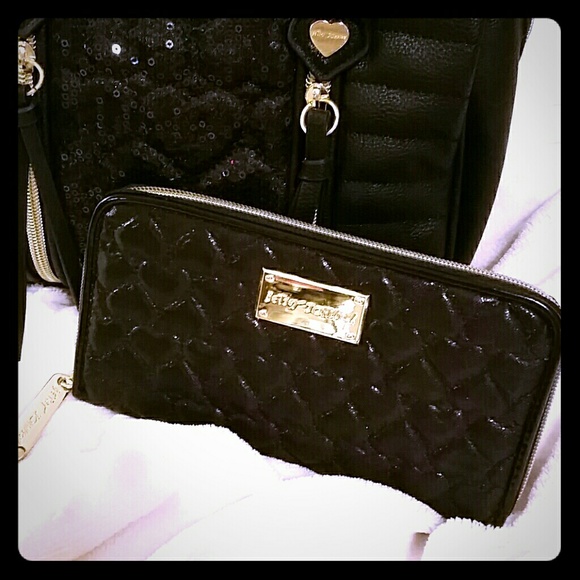 Betsey Johnson Handbags - Betsey Johnson Quilted Hearts Wallet
