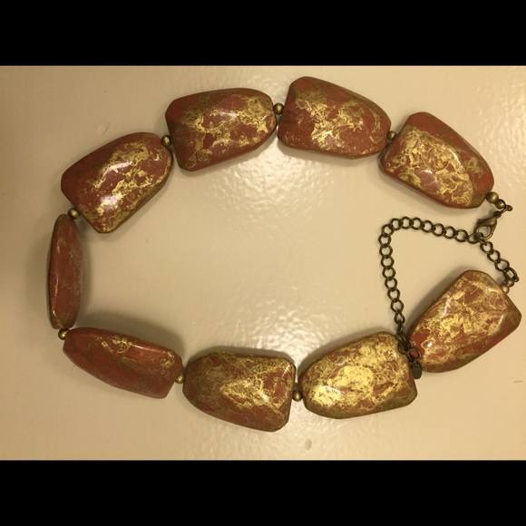 Bead necklace