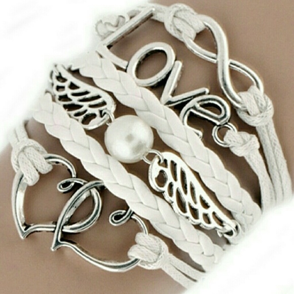 *sale*Love wings & hearts bracelet