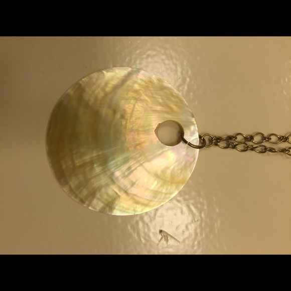Shell necklace - Picture 2 of 2